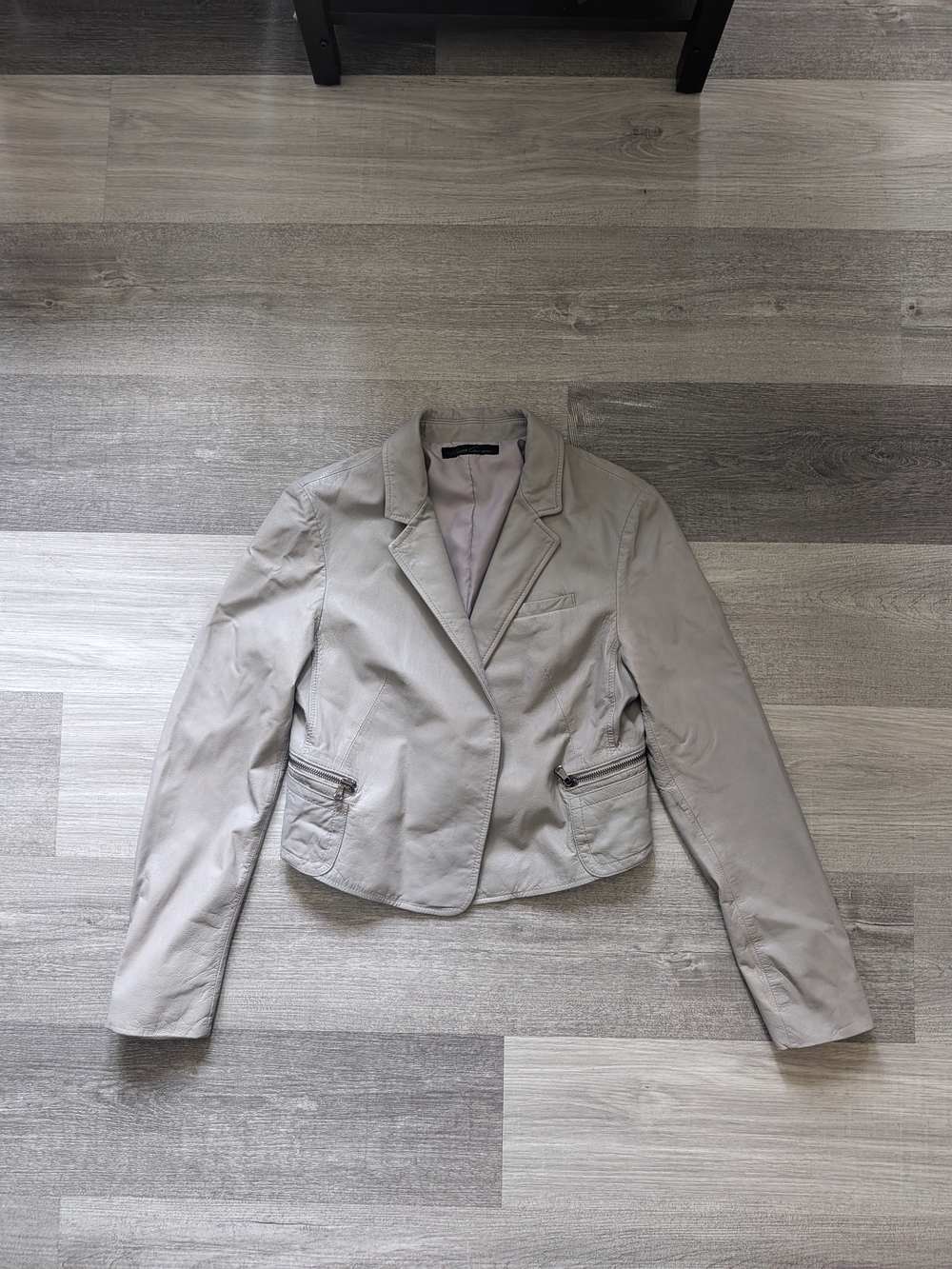 Kenneth Cole New York Light Gray Cropped Blazer